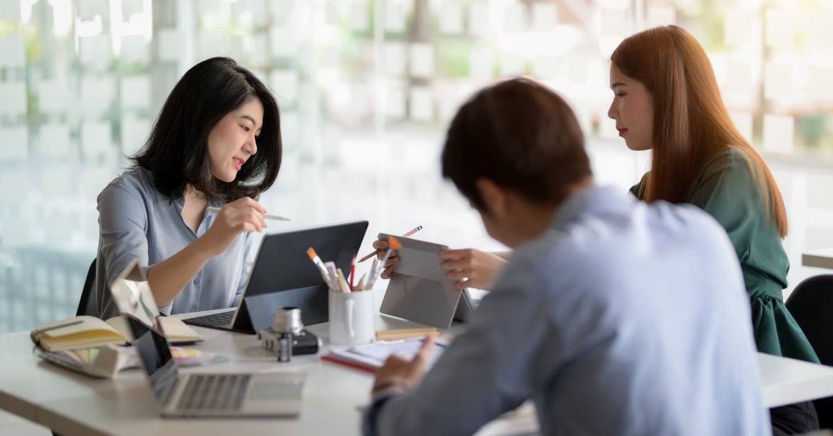 Top 5 Advantages Of Outsourcing Payroll Services